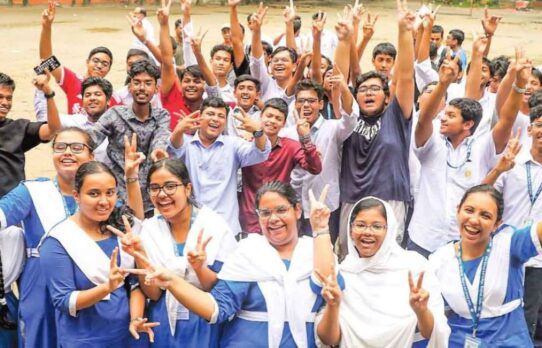 এসএসসির ফল প্রকাশ পাশের হার ৬২ দশমিক ২৫ শতাংশ