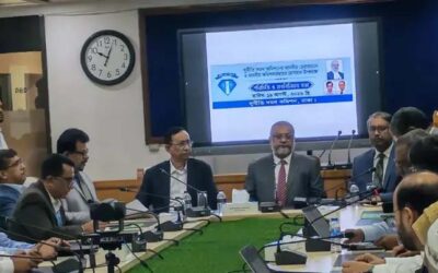দুদকের নতুন চেয়ারম্যান ও কমিশনাররা বসেছেন মতবিনিময় সভায়