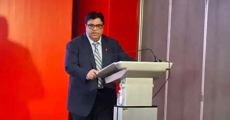 দেশের মানুষের হাতে সাশ্রয়ী দামে স্মার্টফোন পৌঁছানোর উদ্যোগ সরকারের