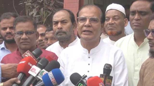 রংপুর হত্যাকাণ্ডের ঘটনাস্থল সরেজমিনে পরিদর্শন করেন ত্রাণমন্ত্রী