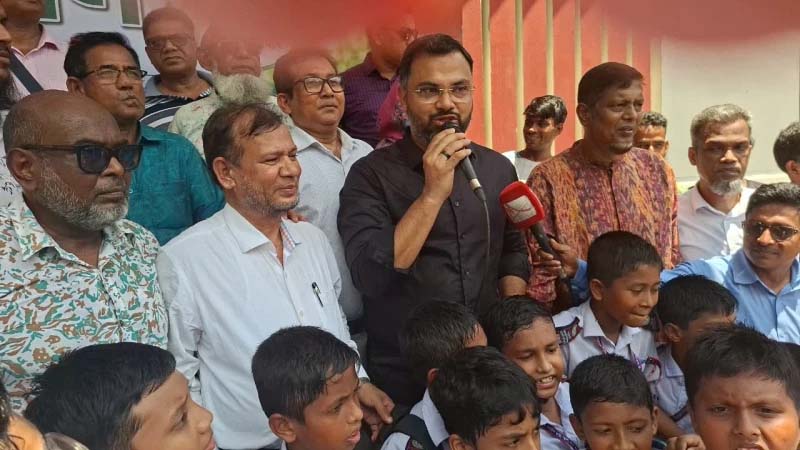 শিক্ষার্থীদের একটি করে গাছ লাগানোর আহ্বান প্রতিমন্ত্রীর