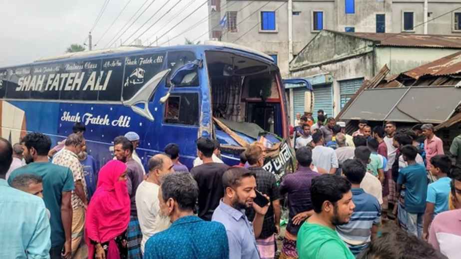 বগুড়ায় বাসচাপায় নিহত ৭ জনের পরিচয় মিলেছে