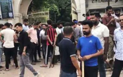 ঢাকা কলেজে ছাত্রদল-শিবির সংঘর্ষ,কয়েকজন আহত