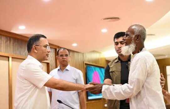 গণ-অভ্যুত্থানে ক্ষতিগ্রস্ত ও শহীদ পরিবারগুলোর পাশে থাকার দৃঢ় আশ্বাস প্রধানমন্ত্রীর