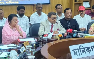 ভারতের আদানি গ্রুপ বিদ্যুৎ নিয়ে আমাদের সঙ্গে ‘খেলা করছে’: স্বাস্থ্যমন্ত্রী