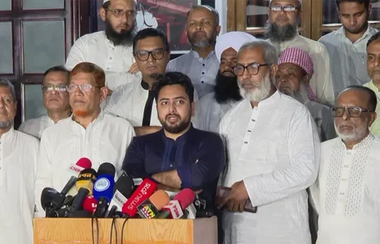 ঢাকা থেকে চট্টগ্রাম অভিমুখে ১১ দলীয় জোটের লংমার্চ আজ