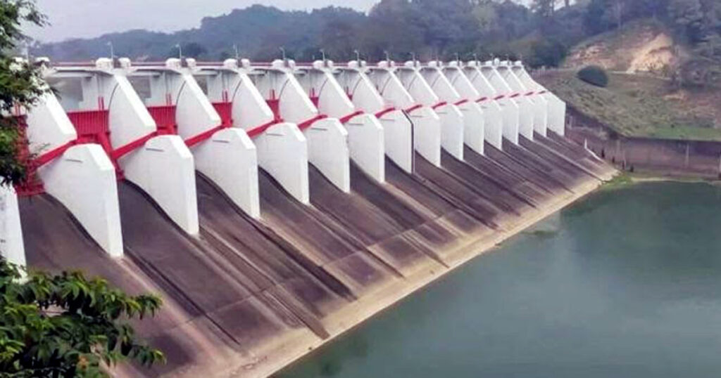 কাপ্তাই হ্রদে ৮ দিন পর বন্ধ করা হলো স্পিলওয়ের ১৬টি জলকপাট
