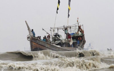 চার সমুদ্রবন্দর থেকে সতর্কসংকেত নামল