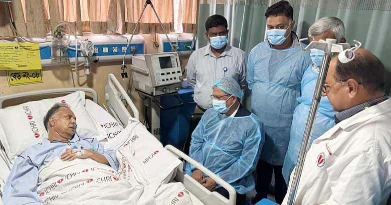 বিদ্যুৎমন্ত্রীর শারীরিক অবস্থার খোঁজ নিতে হাসপাতালে রাষ্ট্রপতি