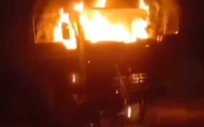 সিরাজগঞ্জ মহাসড়কে দাড়িয়ে থাকা ট্রাকে আগুন, সূচনা জানা যায়নি