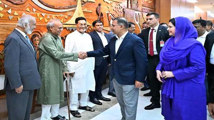 নিউ ইয়র্কের উদ্দেশ্যে যাত্রা শুরু করেছেন প্রধানমন্ত্রী