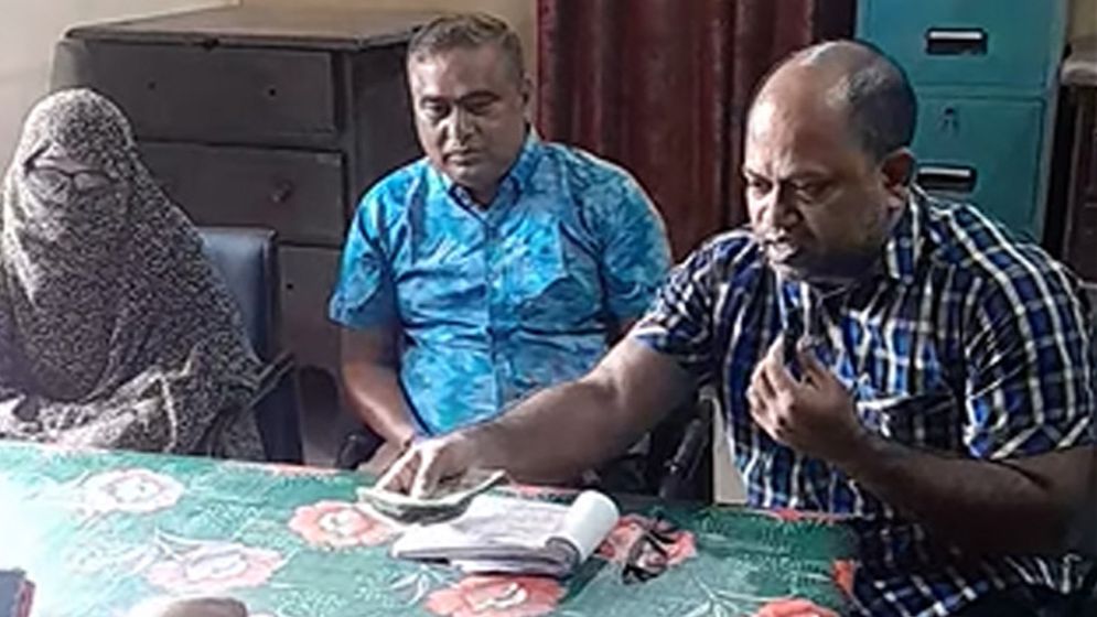 বিনা টিকিটে দীর্ঘদিন ধরে যাতায়াত, ভুল বুঝতে পেরে কর্তৃপক্ষকে দিলেন ২৫ হাজার টাকা