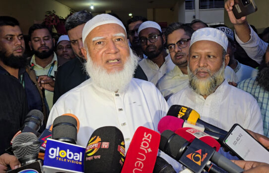 সরকার-বিরোধীদল উভয়েরই দায়িত্ব সমান,সবাই ঐক্যবদ্ধ হয়ে দেশ গড়তে হবে: শফিকুর রহমান