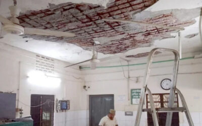 চাঁদপুর ২৫০ শয্যাবিশিষ্ট সরকারি হাসপাতালের ছাদের পলেস্তারা খসে আহত ৩ রোগী