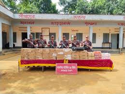 শেরপুরের শ্রীবরদি সীমান্তে ভারতীয় কসমেটিকস জব্দ করেছে বিজিবি
