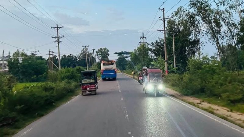 কিশোরগঞ্জ-ঢাকা মহাসড়ক পাকুন্দিয়া যেন এক মরণ ফাঁদ