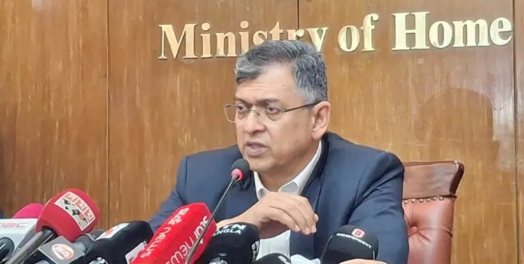 ‘৭ জনের ফাঁসির রায়ে একটা ককটেল বিস্ফোরণ বড় কিছু নয়’: স্বরাষ্ট্রমন্ত্রী