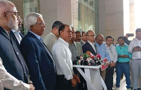 গ্যাস ও বিদ্যুৎ সরবরাহে সরকারের দীর্ঘমেয়াদি পরিকল্পনা, আশাবাদী ব্যবসায়ীরা