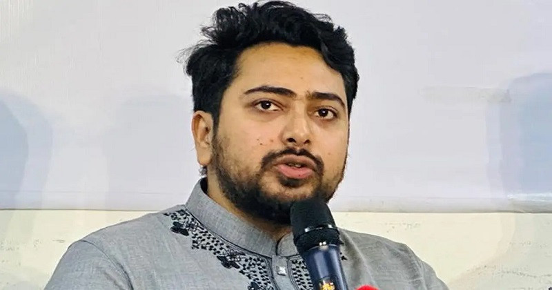 ৫ আগস্ট বিকেল থেকে বিএনপির চাঁদাবাজি ও দখলদারিত্ব শুরু হয়েছে: নাহিদ
