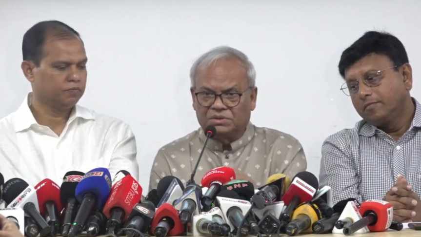 ১৭ বছরে শিক্ষাব্যবস্থাকে অকেজো বানিয়ে, জাতির মেরুদণ্ড ভেঙে দিয়েছে: রিজভী