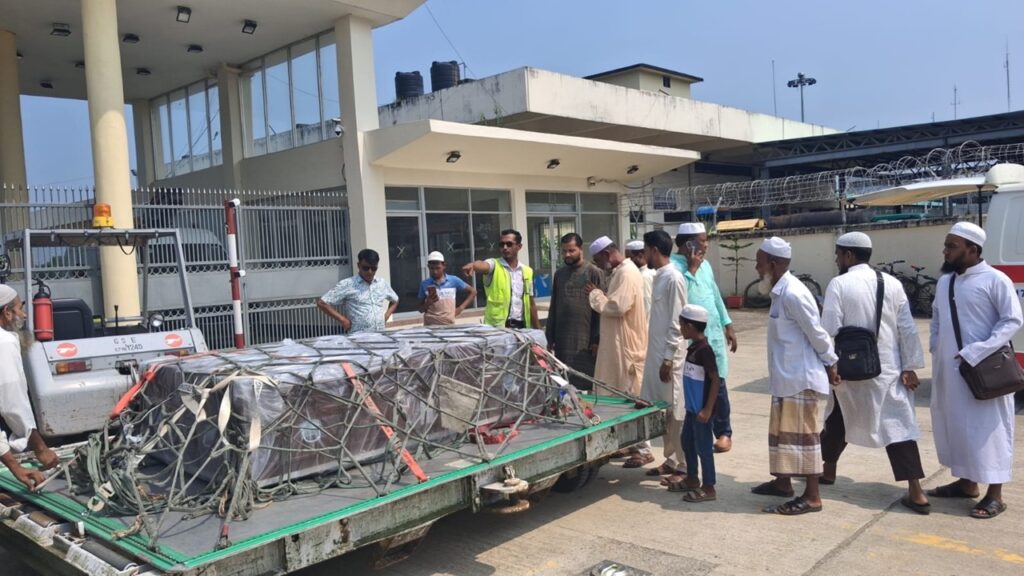 সৌদি আরবে সড়ক দুর্ঘটনায় নিহত দুই প্রবাসীর মরদেহ দেশে পৌঁছেছে