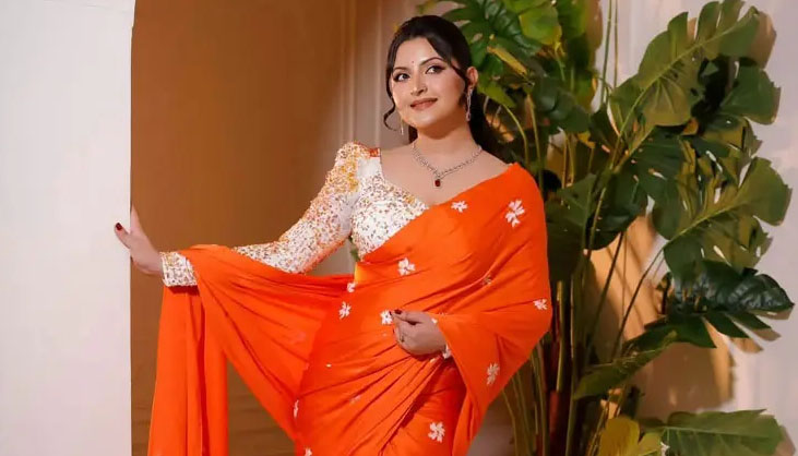 পরী মণির জন্মদিনে চট্টগ্রাম থেকে বিমানে এলো শিউলি ফুল