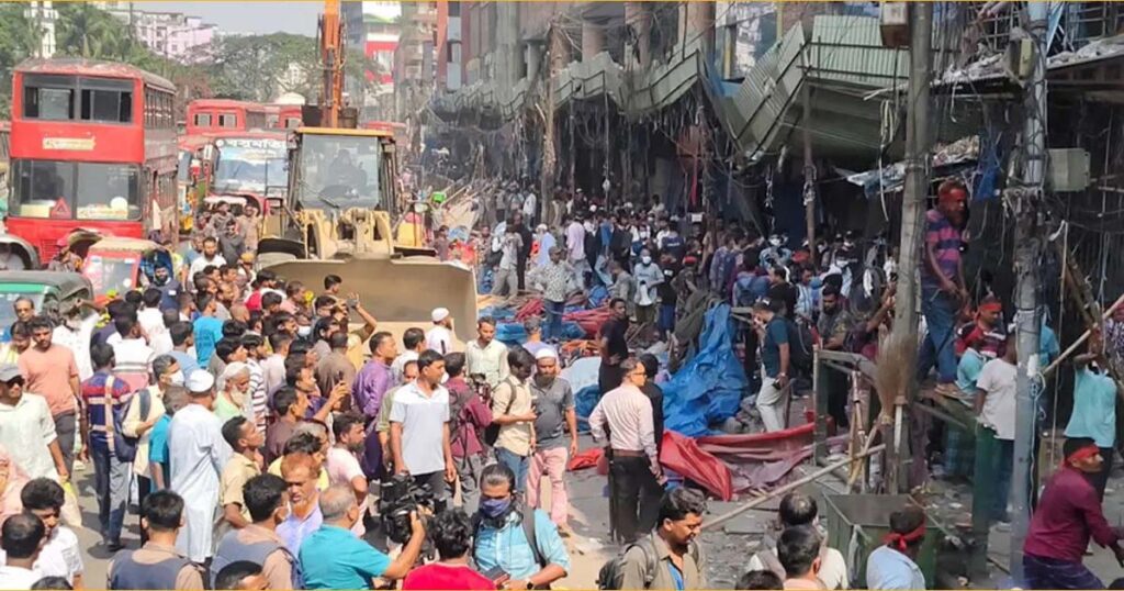 গুলিস্তানে অবৈধ দোকান উচ্ছেদে অভিযান চালিয়েছে ডিএসসিসি