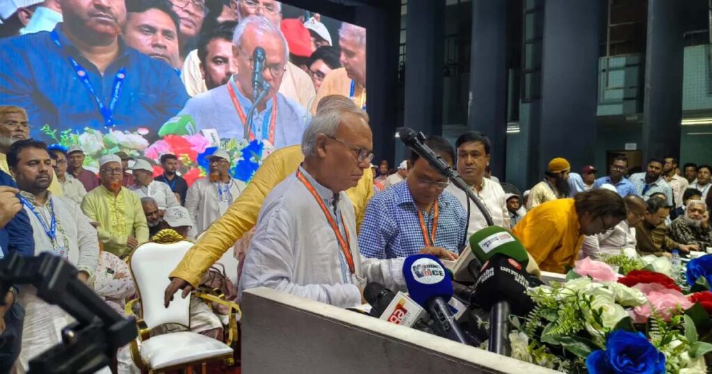 শিক্ষকদের দাবিগুলো পর্যায়ক্রমে সরকার মেনে নেবে: রিজভী