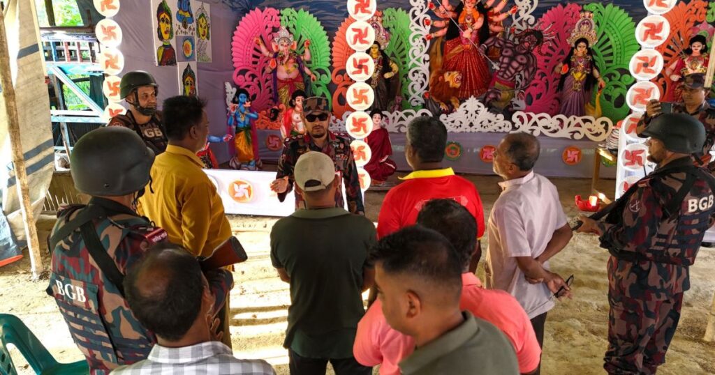 ব্রাহ্মণবাড়িয়া- কুমিল্লা সীমান্তবর্তী ৫৬টি দুর্গাপূজা মণ্ডপে বিজিবির নিরাপত্তা জোরদার