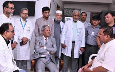 ভূমিমন্ত্রীকে দেখতে হাসপাতালে গেছেন রাষ্ট্রপতি