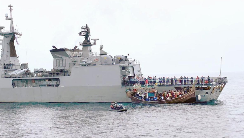 সাগরে মালয়েশিয়াগামী ৬৫ যাত্রী উদ্ধার,আটক ১১ দালাল